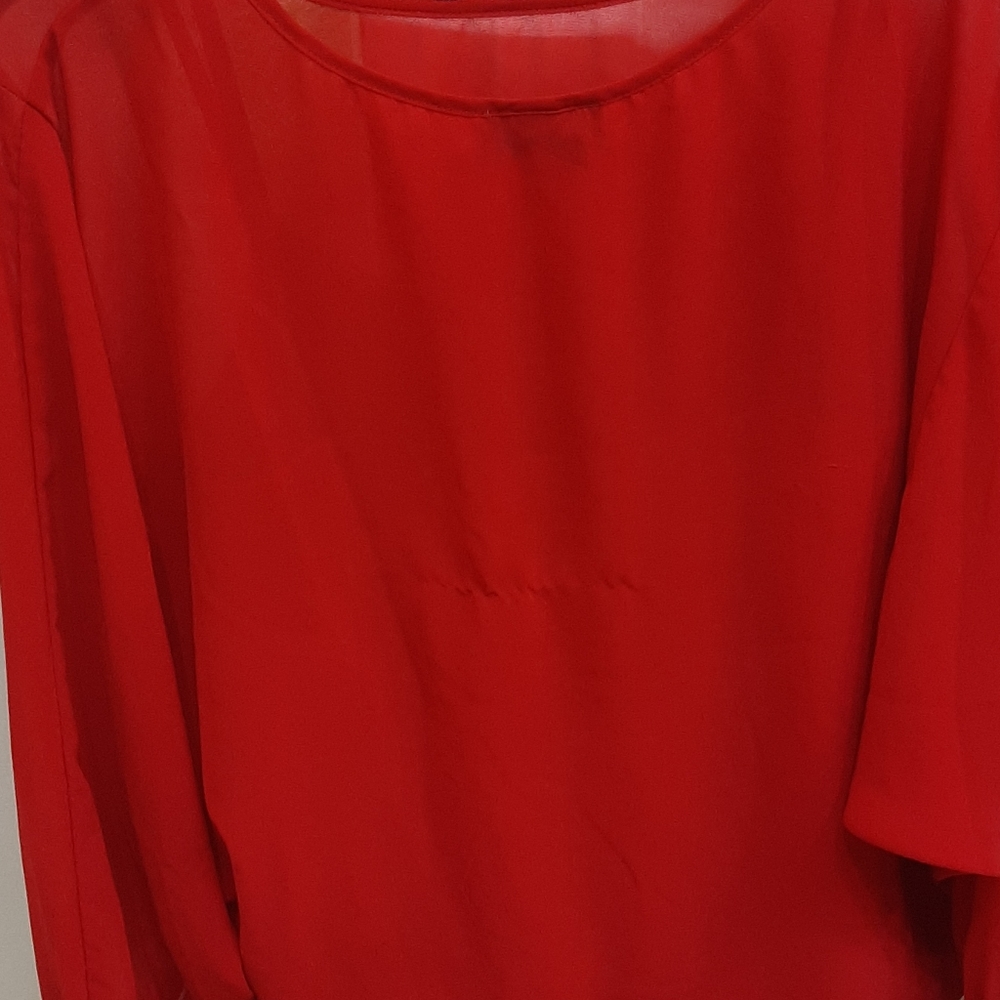 Red blouse - Picture 2 of 4